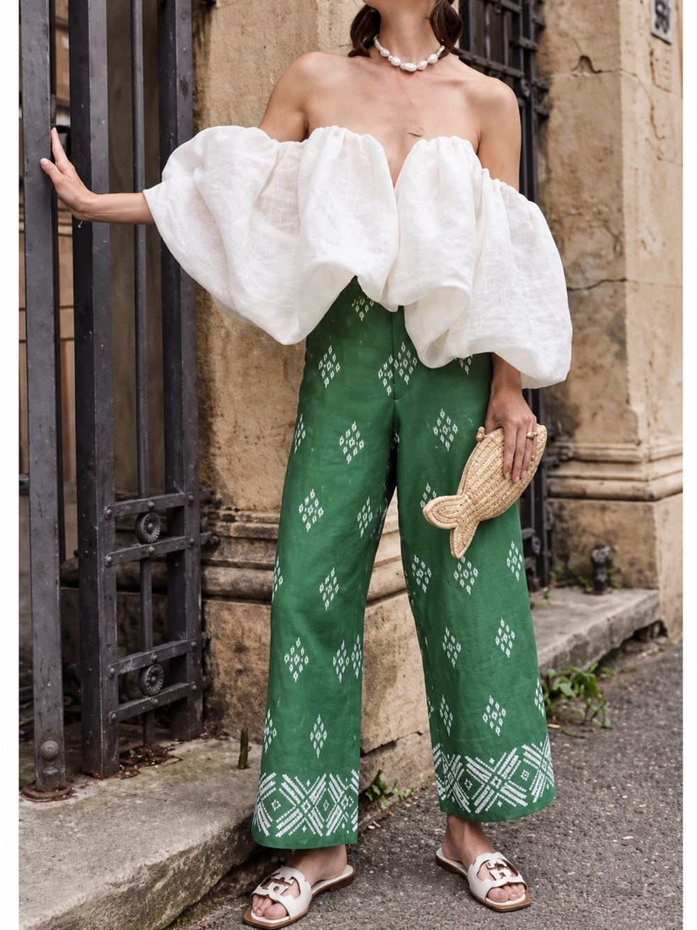 Zara Forest Green Wide-Leg Pants with White Pattern